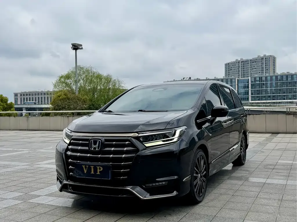 Honda Elysion 2024 из CN, фото 1
