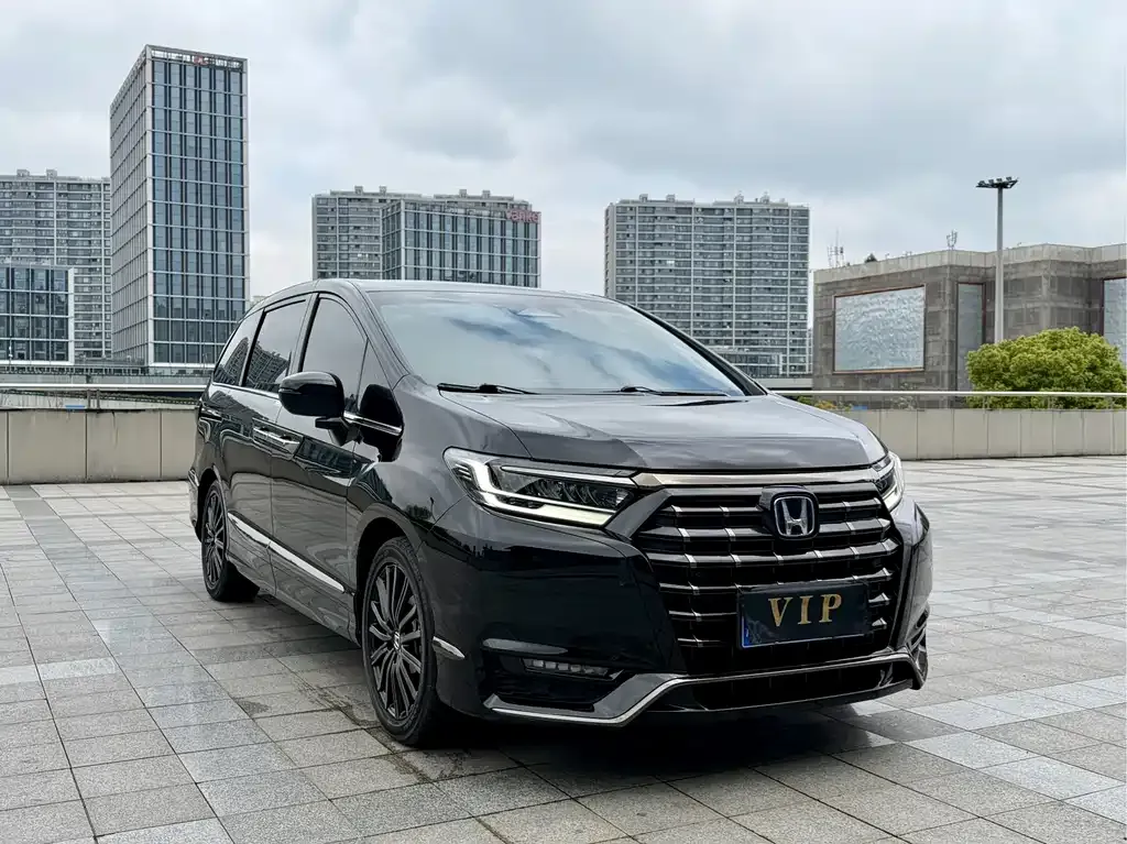 Honda Elysion 2024 из CN, фото 8