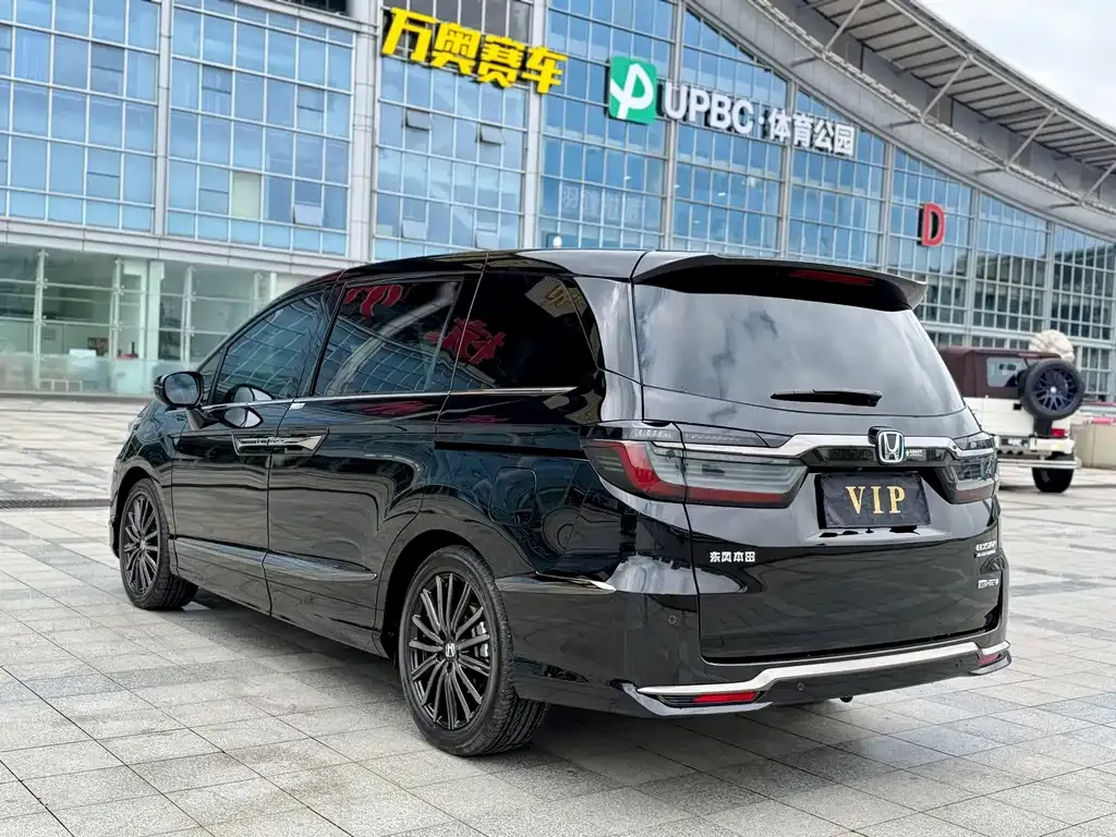 Honda Elysion 2024 из CN, фото 7