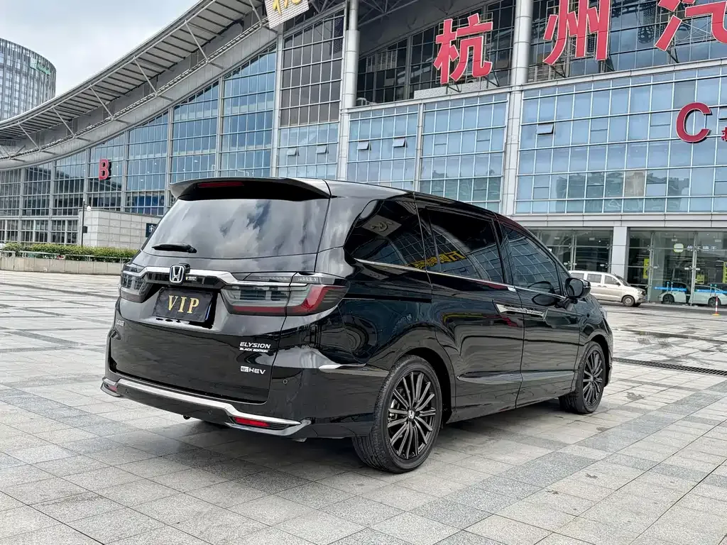 Honda Elysion 2024 из CN, фото 9
