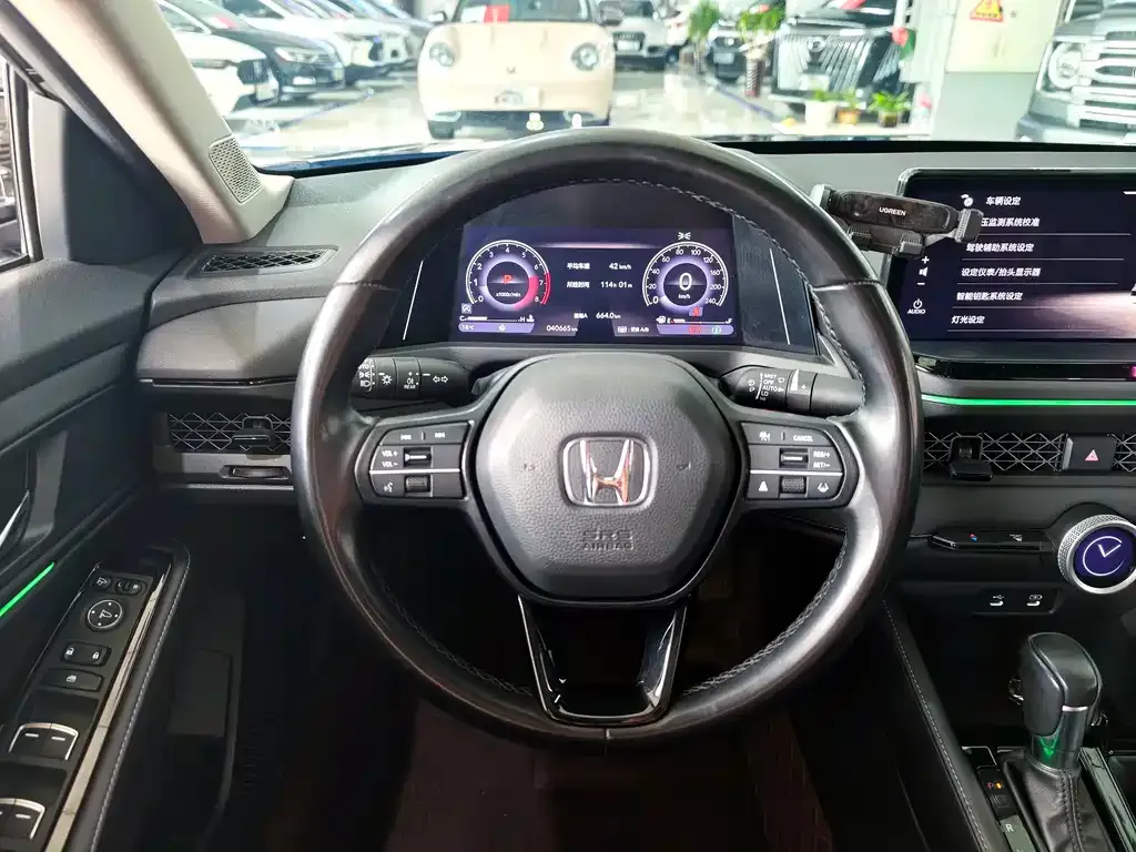 Honda Accord — фото 6