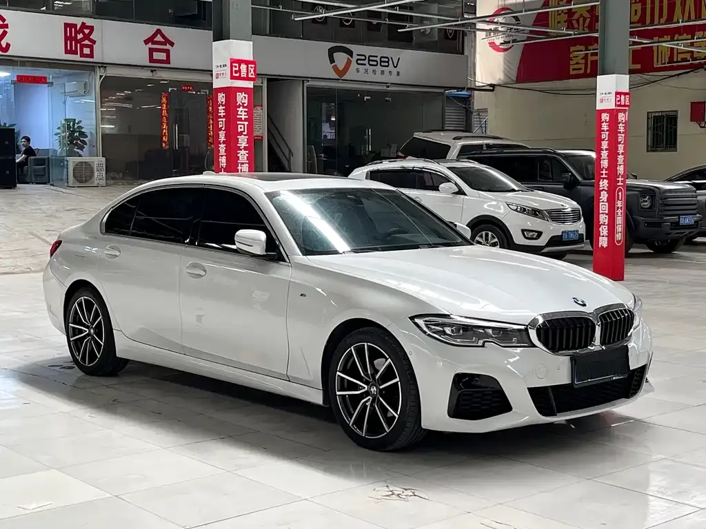 BMW 3 Series 2021 из CN, фото 10