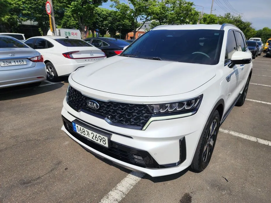 Kia Sorento — фото 1