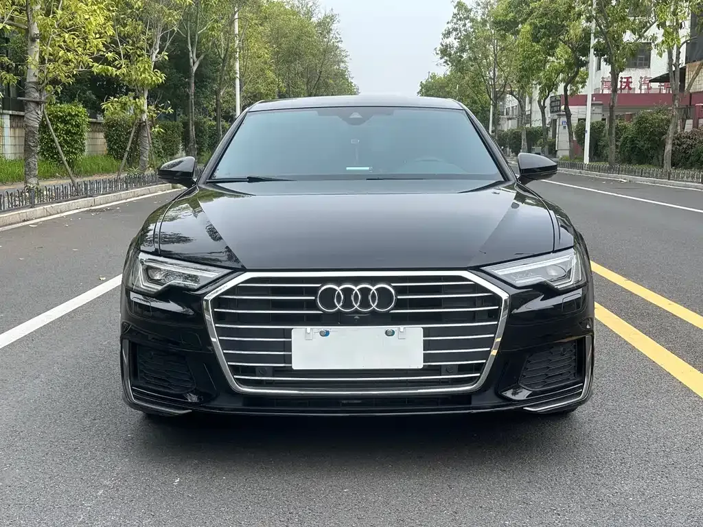 Audi A6L — фото 9