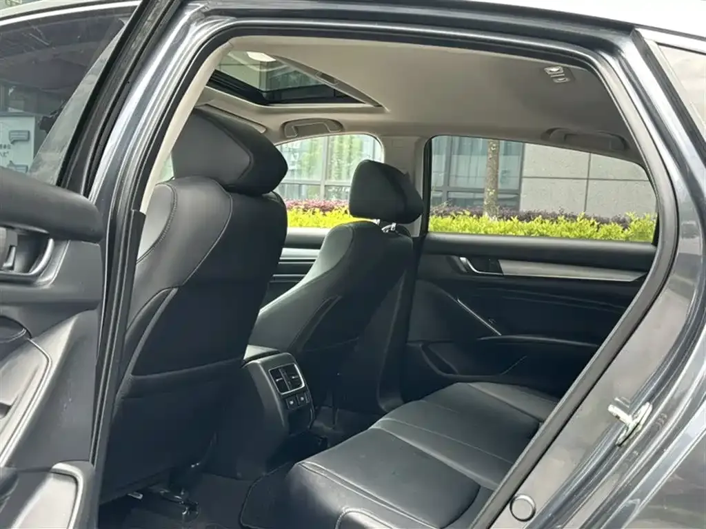 Honda Accord 2022 из CN, фото 3