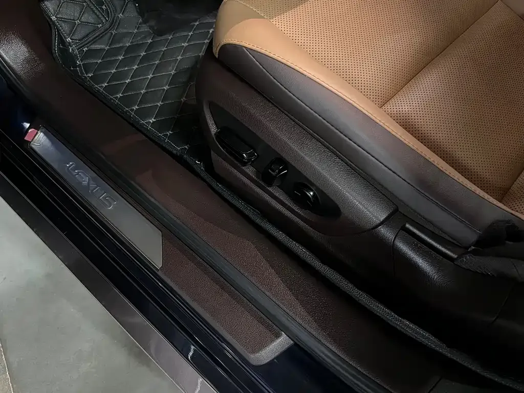 Lexus ES 2021 из CN, фото 6