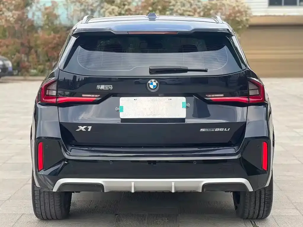 BMW X1 — фото 3