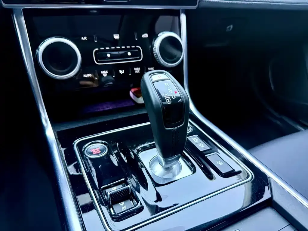 Jaguar XEL 2021 из CN, фото 7