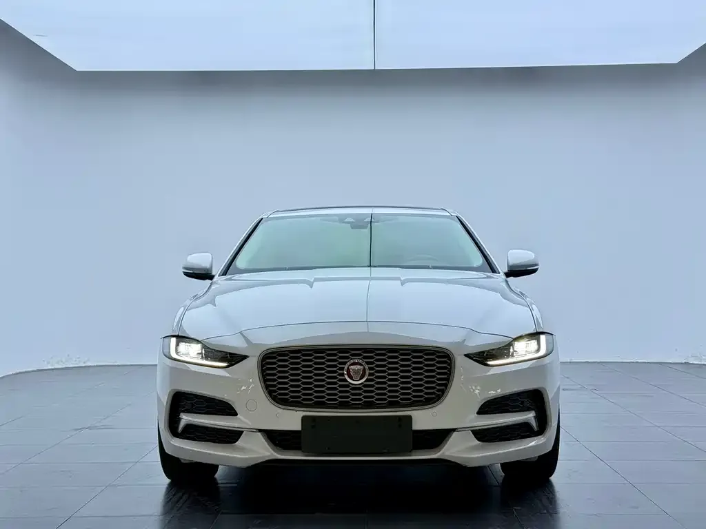 Jaguar XEL 2021 из CN, фото 10