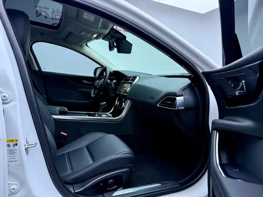 Jaguar XEL 2021 из CN, фото 6