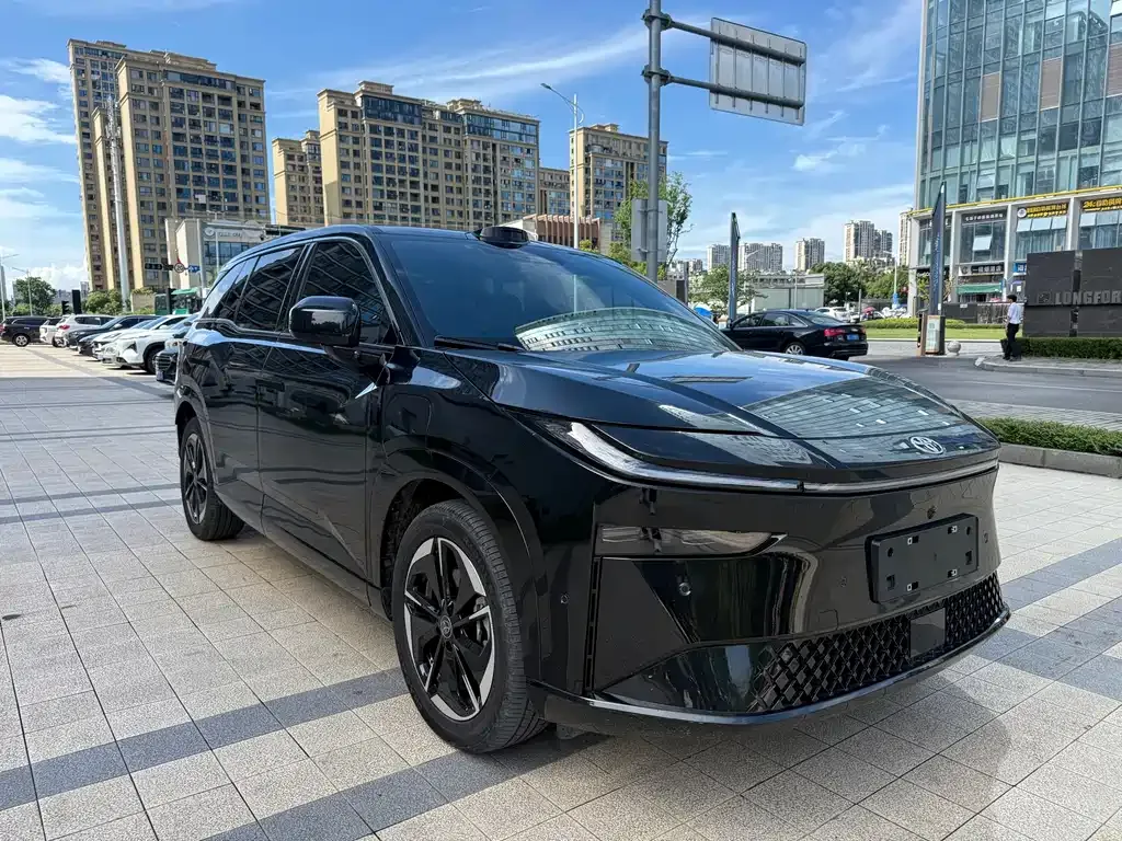 Toyota Platinum 3X 2025 из CN, фото 9