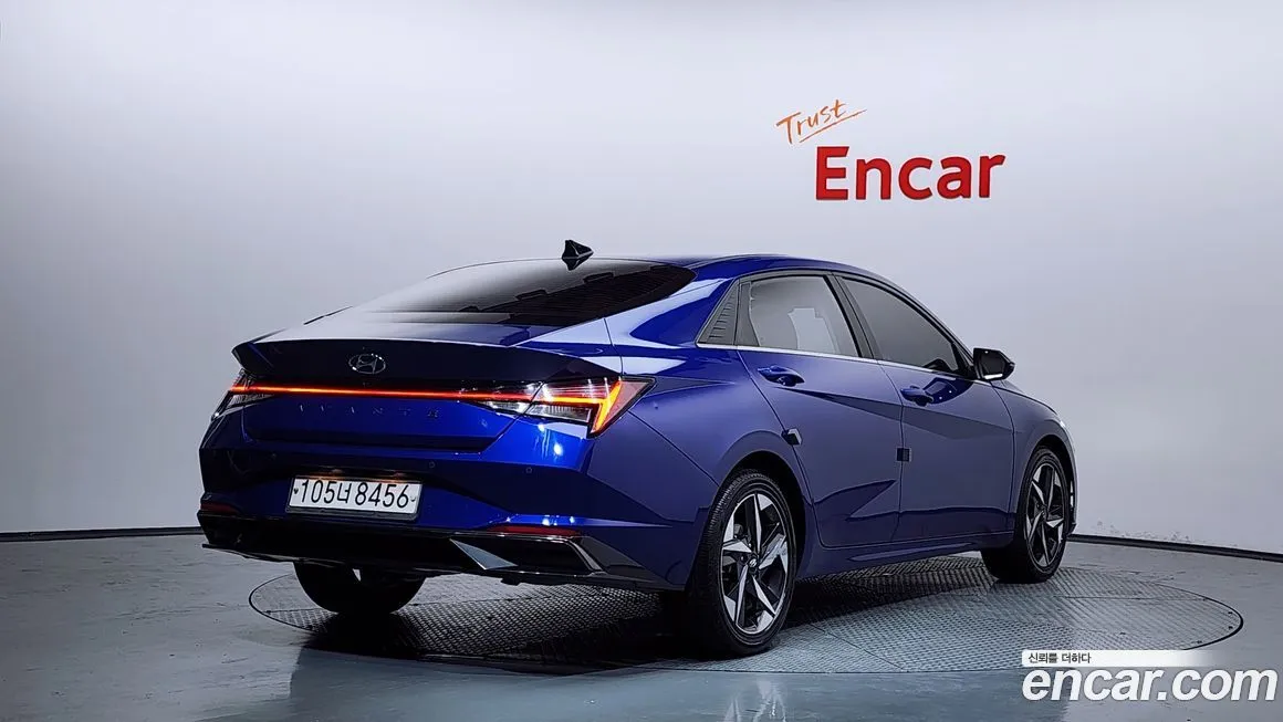 Hyundai AVANTE — фото 3