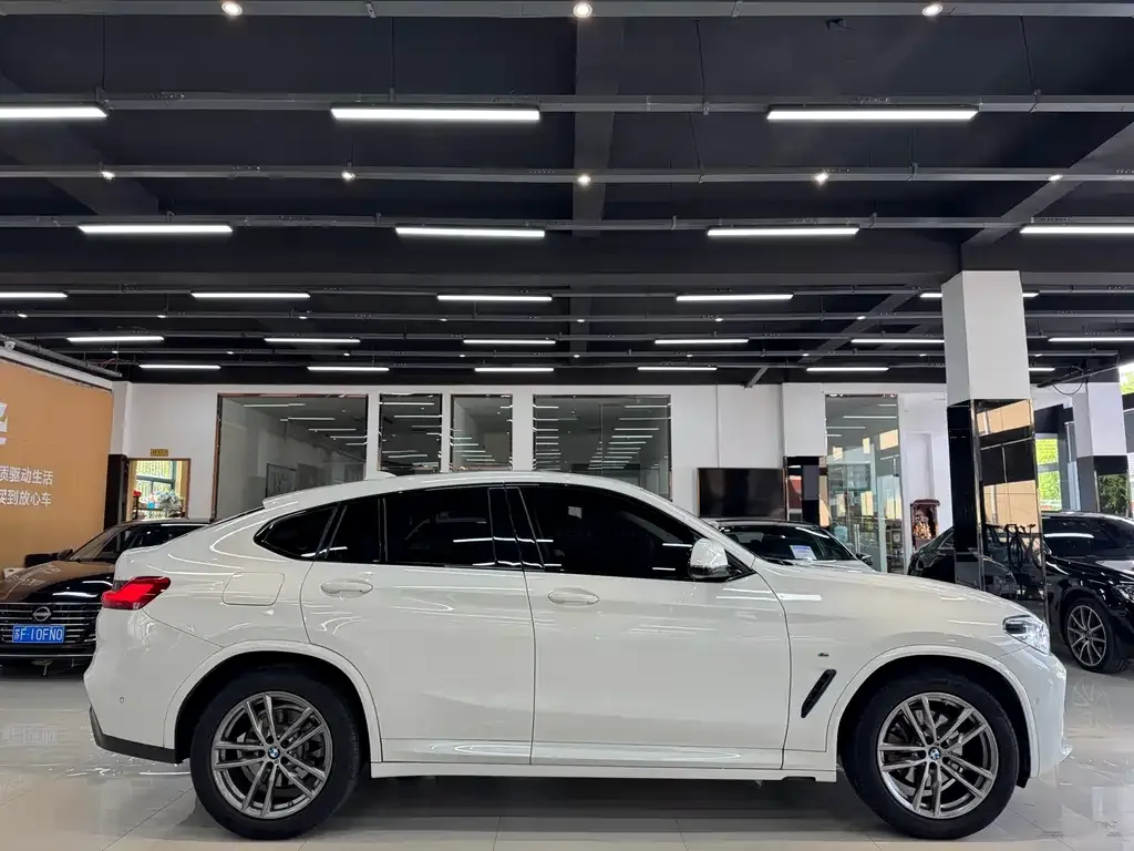 BMW X4 — фото 3