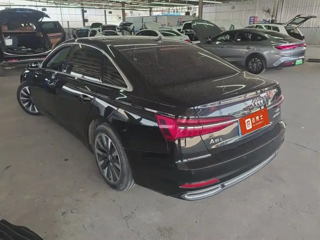 Audi A6L 2021 из CN, фото 6