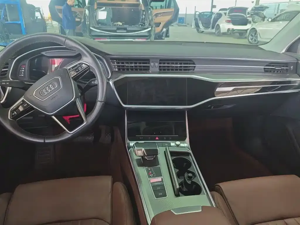 Audi A6L 2021 из CN, фото 2