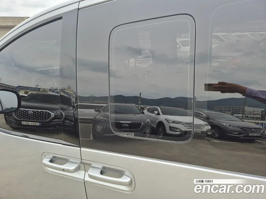 Hyundai Staria 2022 из KR, фото 2