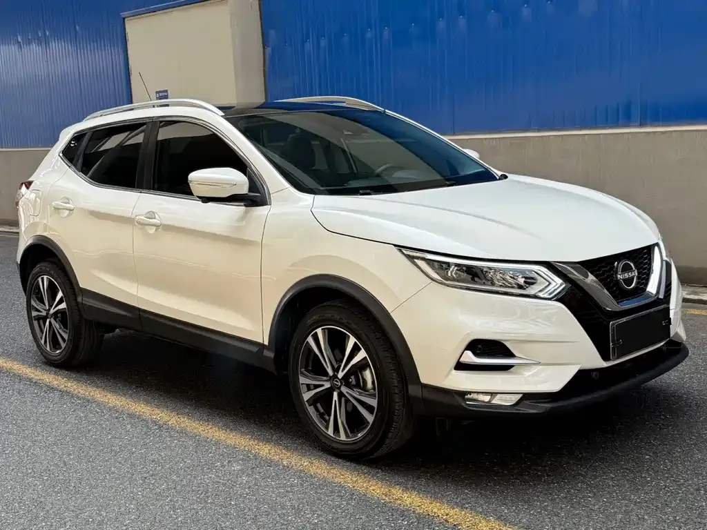 Nissan Qashqai — фото 9