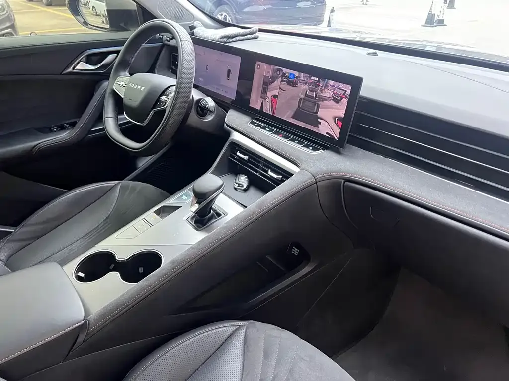 Roewe D5X DMH 2025 из CN, фото 7