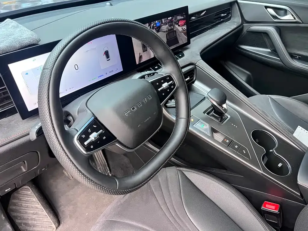 Roewe D5X DMH 2025 из CN, фото 9