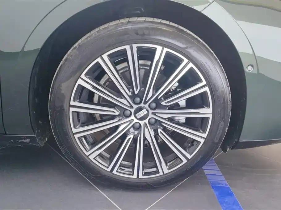 Geely Galaxy Xingyao 8 2025 из CN, фото 9