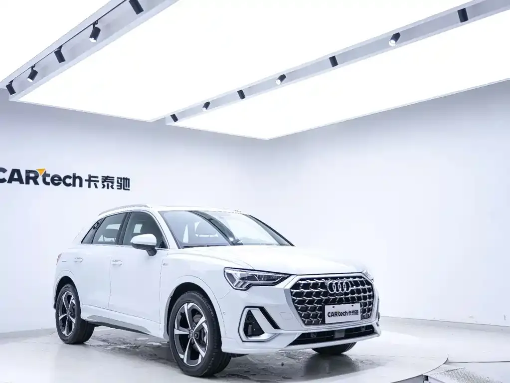 Audi Q3 — фото 6