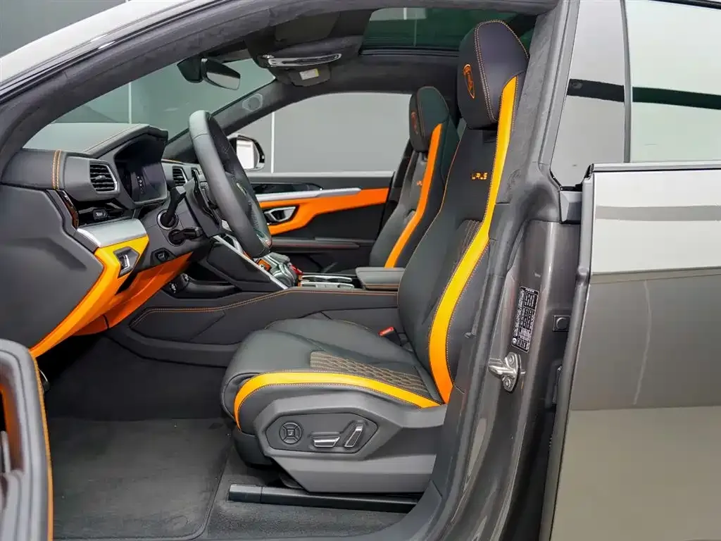 Lamborghini Urus 2024 из CN, фото 8