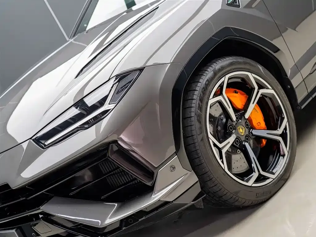 Lamborghini Urus 2024 из CN, фото 10