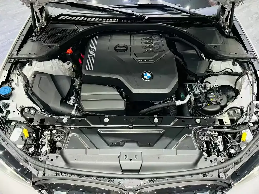 BMW 3 Series 2023 из CN, фото 8