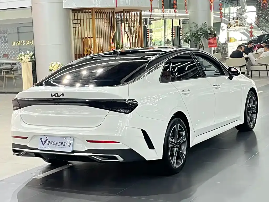 Kia K5 2023 из CN, фото 8