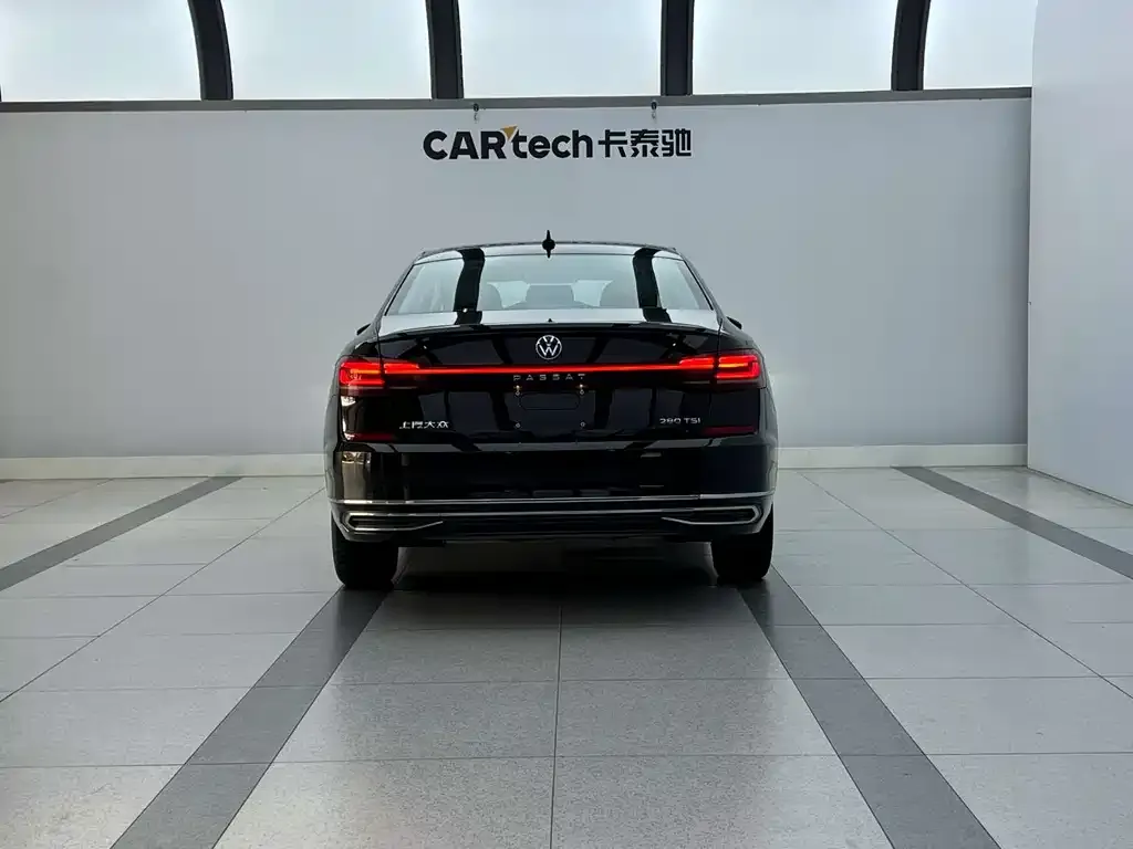 Volkswagen Passat — фото 8
