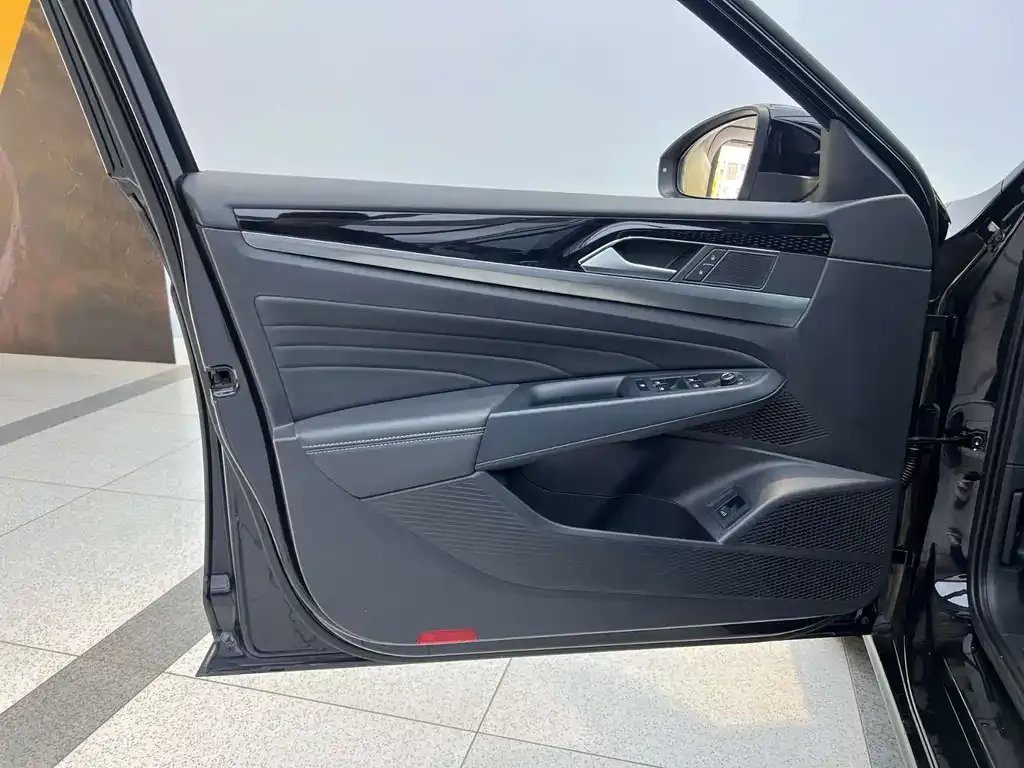 Volkswagen Passat — фото 2