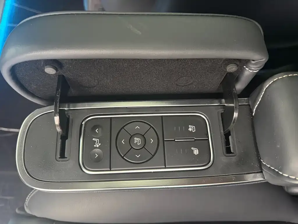 GAC Motor Trumpchi M8 — фото 6