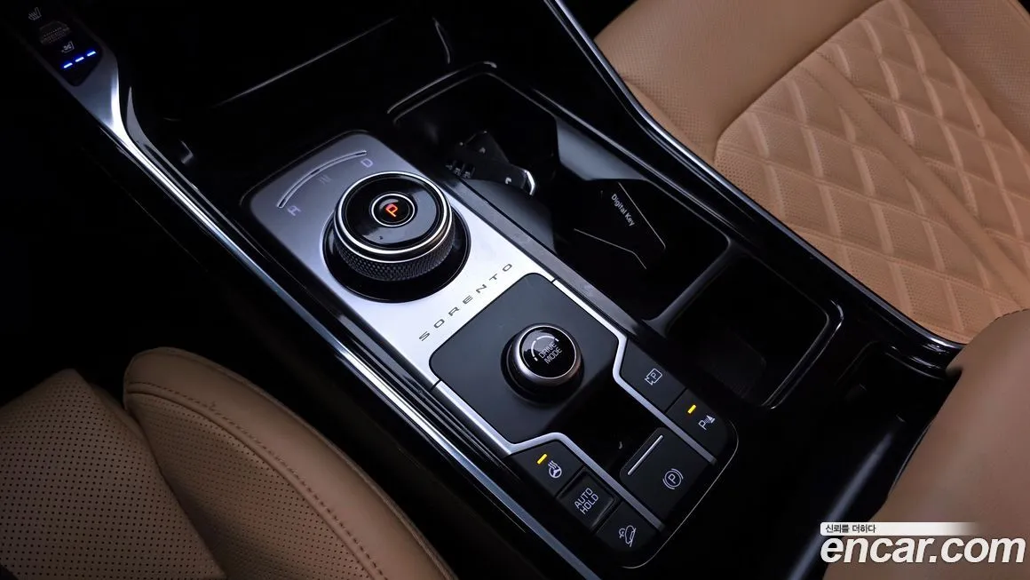 Kia Sorento — фото 9