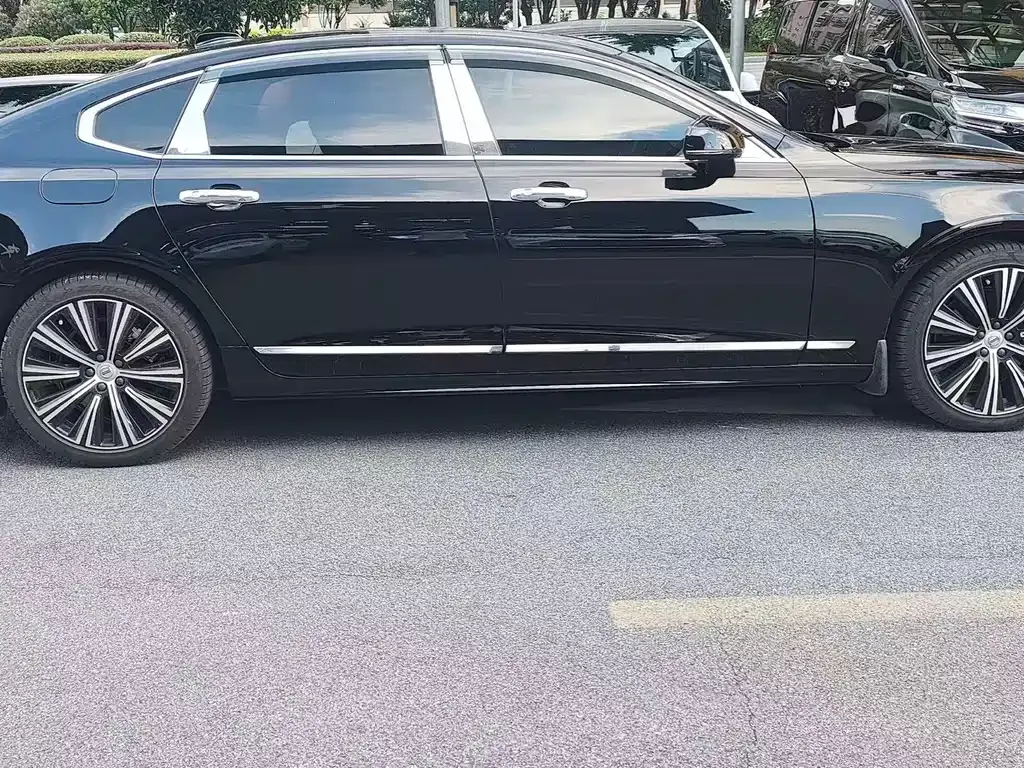 Volvo S90 — фото 9