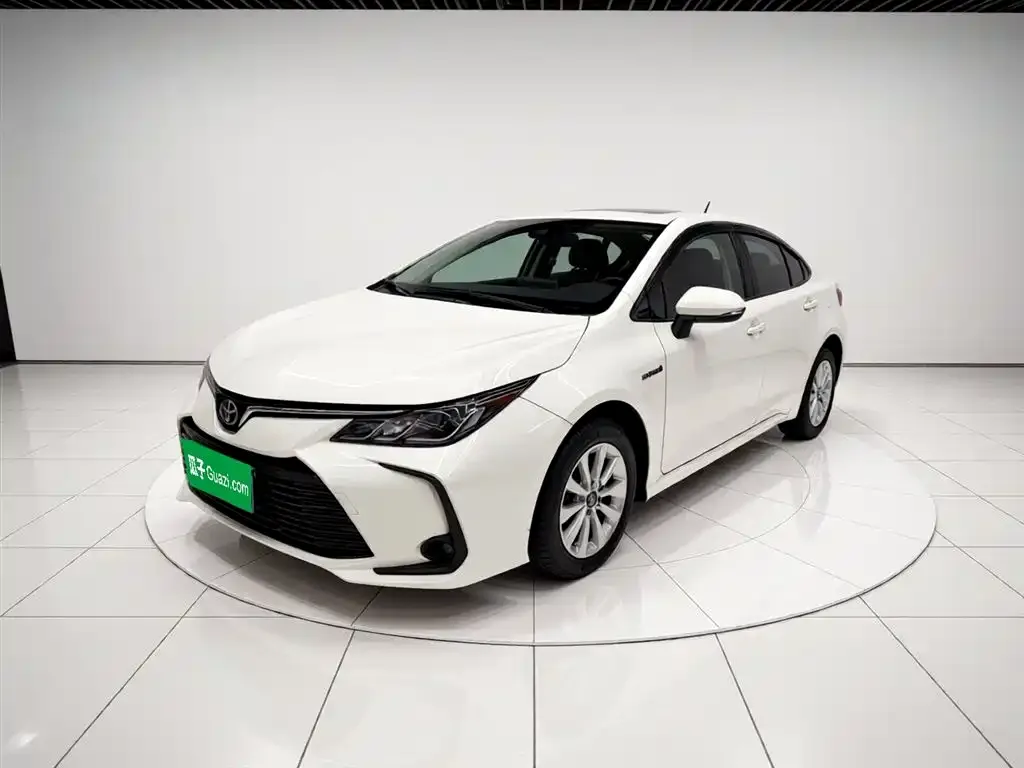 Toyota Corolla — фото 3