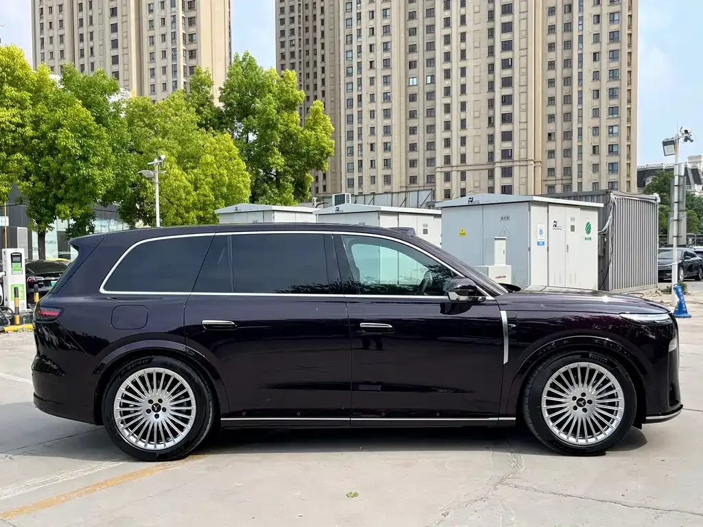 VOYAH Lantu Taishan 2025 из CN, фото 5