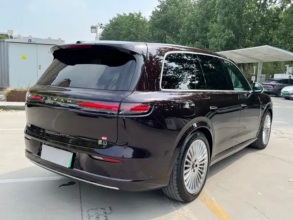 VOYAH Lantu Taishan 2025 из CN, фото 4