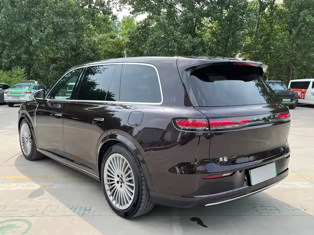 VOYAH Lantu Taishan 2025 из CN, фото 2