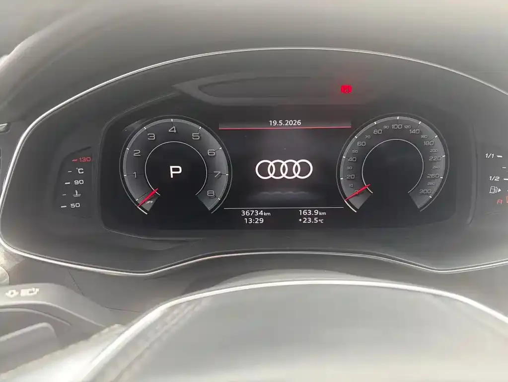 Audi A6L — фото 2