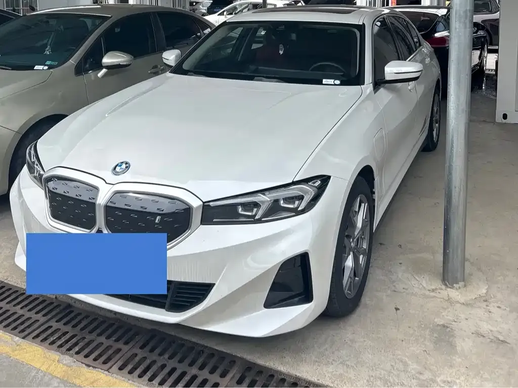 BMW i3 — фото 1