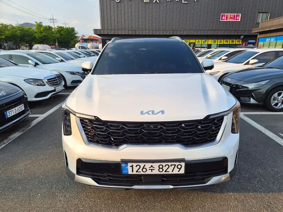 Kia Sorento — фото 1