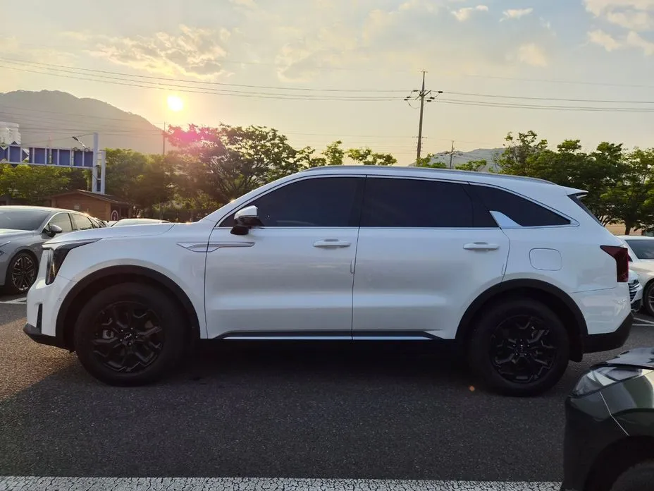 Kia Sorento — фото 5