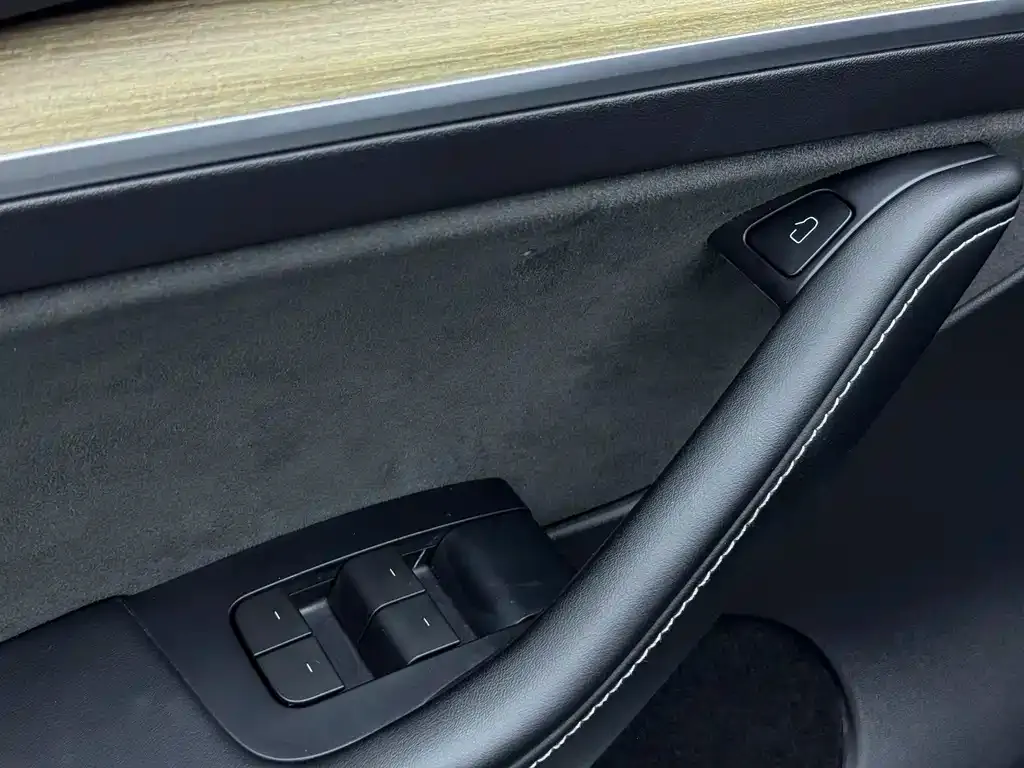 Tesla Model Y 2023 из CN, фото 9