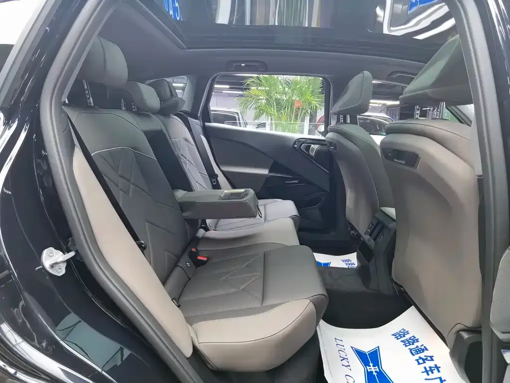 BMW X3 2025 из CN, фото 2