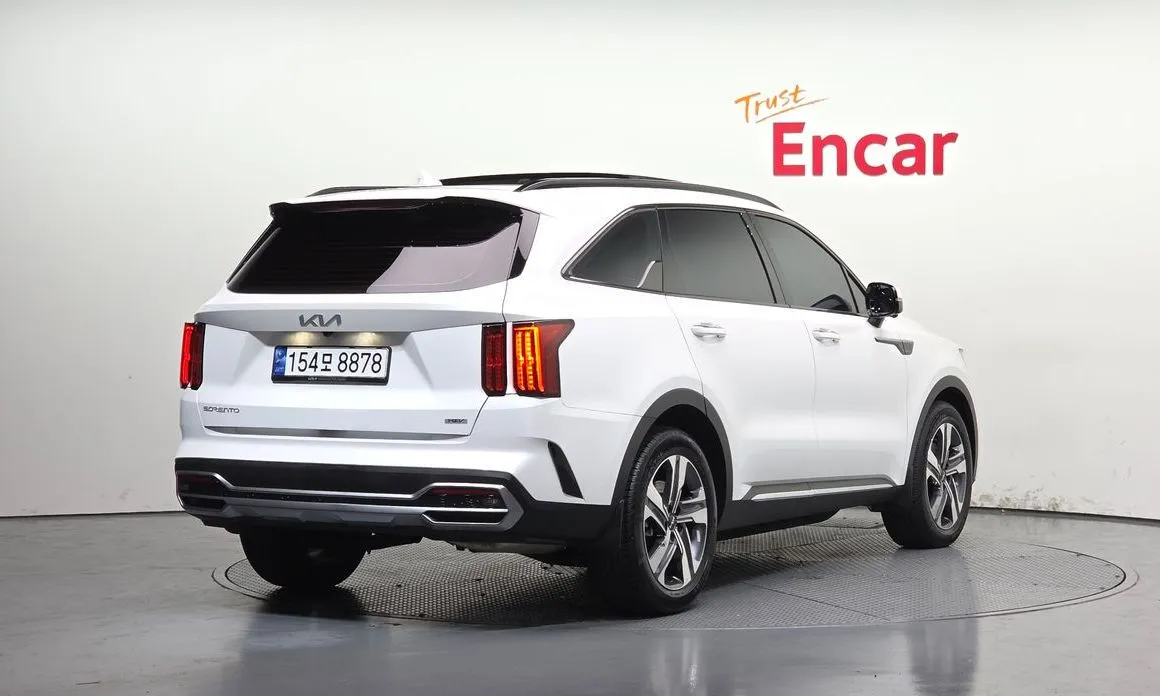 Kia Sorento — фото 5