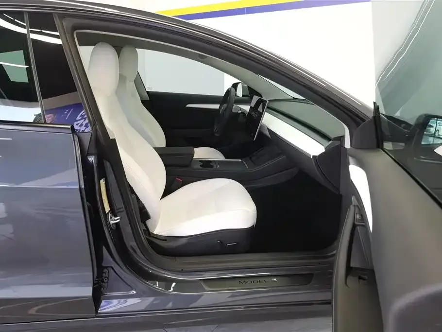 Tesla Model 3 2023 из CN, фото 8