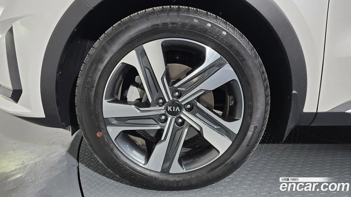 Kia Sorento — фото 6