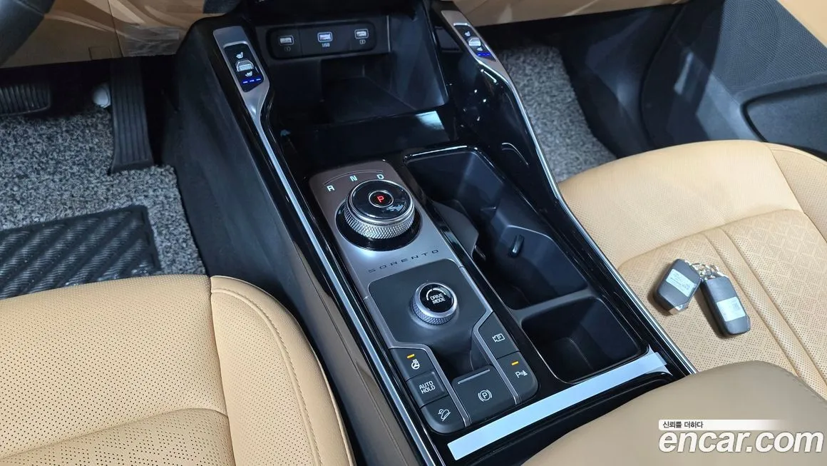 Kia Sorento — фото 8