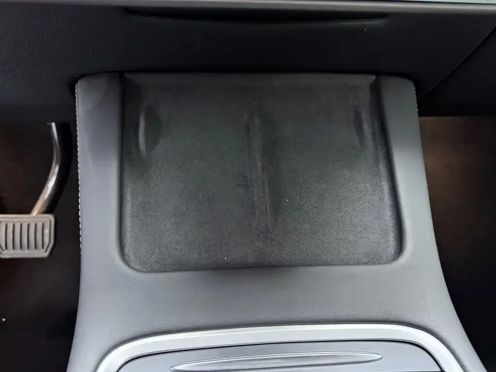 Tesla Model Y 2023 из CN, фото 2