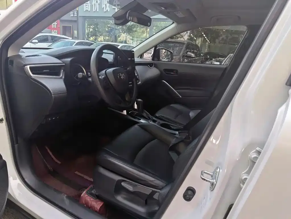 Toyota Corolla Cross 2022 из CN, фото 3
